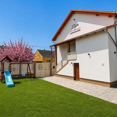 Zoja Apartmanhaz *