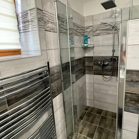 Zoja Apartmanhaz Апартаменты