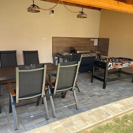 Zoja Apartmanhaz